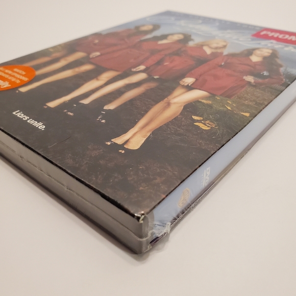 Pretty Little Liars DVD The Complete Fourth Season New - Picture 3 of 4